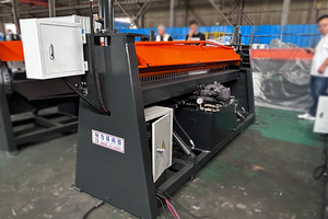 Máquina Dobladora de Chapa Metálica Hidráulica de 2.5*2500, Máquina <span class=keywords><strong>Plegadora</strong></span> de Placas de Acero, <span class=keywords><strong>Precio</strong></span> Competitivo, Dobladora de Placas de Acero - Product Image 4