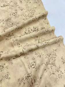 Bunga antik populer dicetak 100% poliester asetat kain Satin Crepe halus lembut untuk pakaian tidur dan penggunaan Gaun - Product Image 4