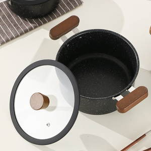 مجموعة أواني طهي صحية غير لاصقة من الفولاذ المقاوم للصدأ 410 ثلاثي الطبقات بتصميم بسيط، تشمل قدر للحساء وقدر للحليب بمقابض خشبية آمنة للطعام - Product Image 2