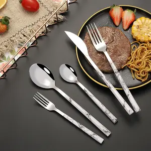 अनुकूलित स्टेनलेस स्टील डिशवॉशर सुरक्षित flatware सेट लकड़ी प्लास्टिक संभाल चाकू चम्मच कांटा चाय चम्मच कटलरी