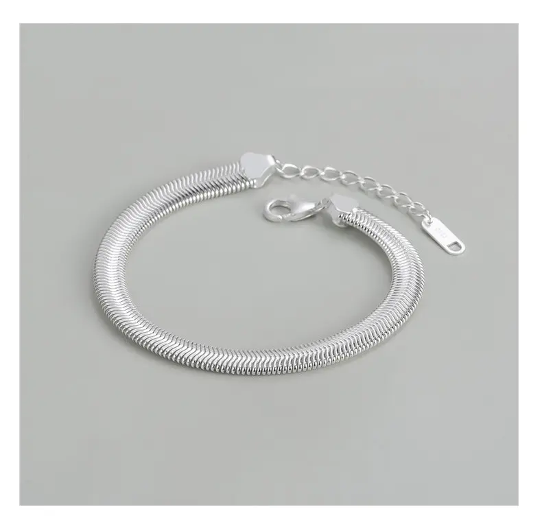 Braccialetto semplice da donna con catena a serpente piatto in argento sterling 925 alla moda