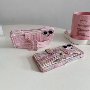 เคสโทรศัพท์ลายทอพร้อมช่องใส่บัตร ดีไซน์รูปหัวใจน่ารัก สำหรับ iPhone 18 17 16 15 Pro Max 14 13 11 พร้อมช่องใส่บัตร - Product Image 3