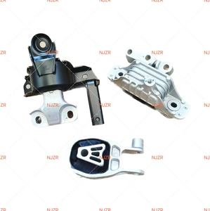 SAIC MGZS MGRX3 OE 10231482 10241848 10232945新品質エンジンマウントとトランスミッションブラケット - Product Image 1