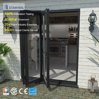 Porte pliante moderne en aluminium avec double vitrage trempé pour usage extérieur et salle de bain