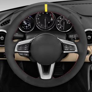 Cubierta para volante de coche DIY antideslizante cosido a mano suave gamuza negra para <span class=keywords><strong>Mazda</strong></span> 2016 <span class=keywords><strong>MX5</strong></span> 2017 2018 2019 <span class=keywords><strong>2020</strong></span> - Product Image 2