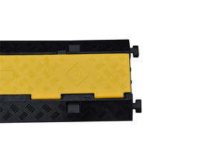 3 चैनल भारी शुल्क पुनर्नवीनीकरण रबर दबाव-प्रतिरोधी पीले + काले केबल कवर गति बम्प आउटडोर सड़क केबल रक्षक - Product Image 3