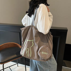 Sac fourre-tout pliable personnalisé pour femme, grande capacité, imprimé chat, sac à bandoulière léger, sacs à main pour étudiants - Product Image 3