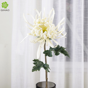 Fleur décorative d'intérieur en caoutchouc souple, chrysanthème rouge haute simulation - Product Image 5