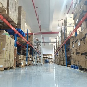 Expédition de fret au Vietnam, entreposage transfrontalier, distribution pour les PME, étiquetage, expédition, express international, marchandises sensibles - Product Image 1