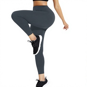 Leggings de compression pour hommes en Spandex/Nylon, imperméables, extensibles dans quatre directions, pour le jogging, le basketball et la remise en forme en extérieur - Product Image 1