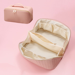 Ensemble Beige 3 couches en cuir Pu végétalien pour femmes, sacs et boîtes cosmétiques de luxe de styliste, 2023 - Product Image 5