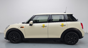 <span class=keywords><strong>MINI</strong></span> 2018 1.5T <span class=keywords><strong>ONE</strong></span> PLUS <span class=keywords><strong>5</strong></span> <span class=keywords><strong>portes</strong></span> Voiture d'<span class=keywords><strong>occasion</strong></span> - Product Image 3