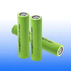 Batterie lithium-ion rechargeable 3,2 V 15 Ah pour les modèles 40135 33140 32700 32140 - Product Image 1