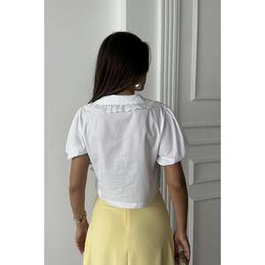 Chemise à col en dentelle blanche pour femmes, popeline, style vintage doux, respirante, à porter au quotidien - Product Image 1