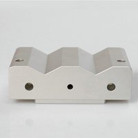 Composants de boîtier d'instrument électronique en aluminium argenté usinés avec précision par CNC, sur mesure pour OEM