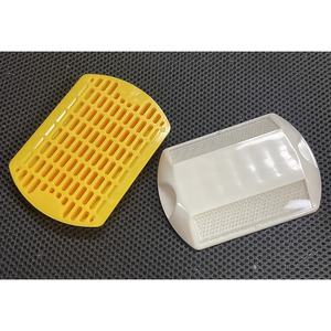 Ojos de gato de plástico reflectantes, marcador de pavimento elevado - Product Image 4