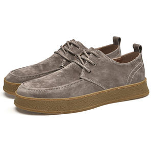 Vente en gros de mocassins de bureau rétro personnalisés faits à la main mocassins décontractés bateau conduite paresseux hommes mode chaussures rétro en daim vache - Product Image 1