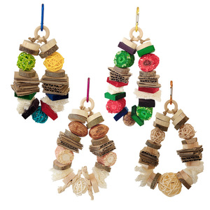 Jouets pour oiseaux, lapins et hamsters Peony Toys : Balles en rotin suspendues en bois colorées pour le mastication et le soulagement de l'engorgement buccal, avec ficelle et paillettes - Product Image 3