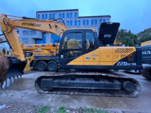 รถขุดตีนตะขาบ Hyundai 220LC-9S มือสอง ราคาถูก ของแท้ ผลิตในเกาหลี สภาพดีเยี่ยม - Product Image 4