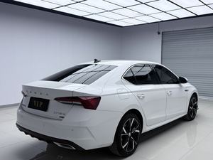 <span class=keywords><strong>Skoda</strong></span> <span class=keywords><strong>Octavia</strong></span> Pro TSI280 2021 d'occasion, berline turbo, boîte manuelle, conduite à gauche, sièges en cuir foncé, bien entretenue - Product Image 5