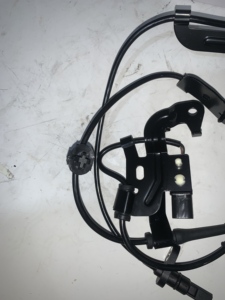 DB39-2C205-BD cảm biến <span class=keywords><strong>ABS</strong></span>, DB39-2C204-BD cho Ford Ranger T64 2.2td và T65 3.2td. - Product Image 2