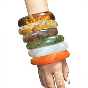 Ensembles de bracelets en résine de luxe, bracelets à perles multicolores mignons, qualité supérieure, bijoux unisexes tendance, cadeau de mariage pour femme - Product Image 6