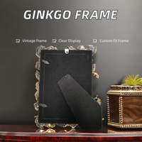 Cadre photo en polyrésine dorée 4*4 pouces Feuilles de Ginkgo Cadre photo pour la décoration intérieure Plexiglass Face pour les amateurs de photo
