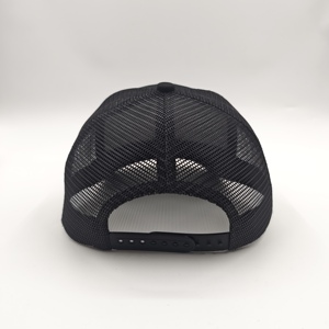 Casquettes et chapeaux brodés pour hommes en gros – Casquette trucker Richardson 112 en maille avec patch en caoutchouc - Product Image 5