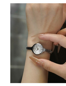 Reloj de Cuarzo para Mujer de Inspiración Vintage, Elegante Reloj de Pulsera, Reloj de Pulsera de Moda para Mujer Resistente al Agua - Product Image 4