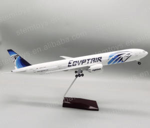 Modèle d'avion Boeing <span class=keywords><strong>777</strong></span> de la compagnie aérienne égyptienne, 47 cm, en résine moulée sous pression avec lumière LED, idéal pour les cadeaux - Product Image 3