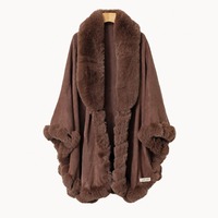 Poncho Cape Châle Femme Hiver Chaud en Tricot Épais avec Bordure en Fausse Fourrure 138x75cm Vente en Gros Personnalisé OEM ODM En Stock Logo Étiquette