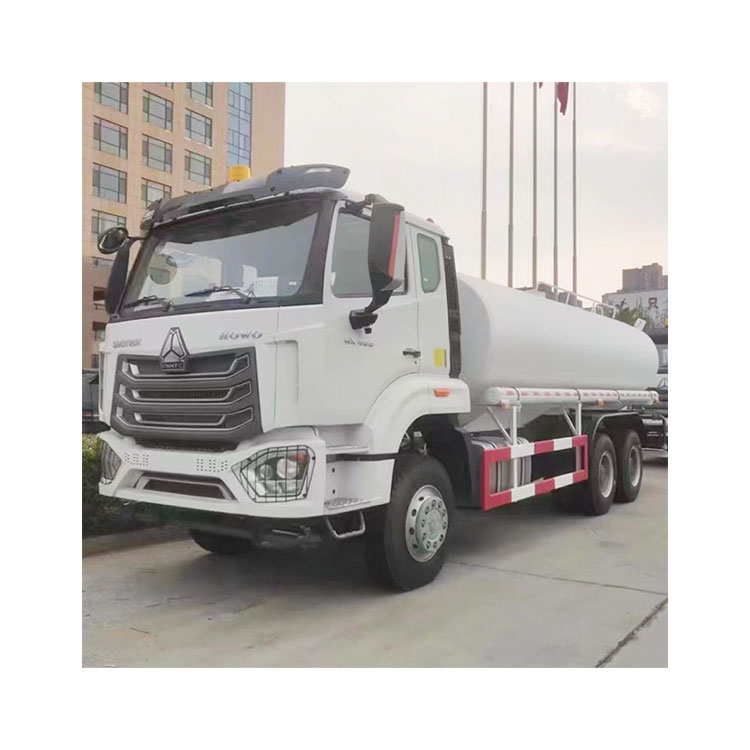 HOWO NX 6x4 10-колесный мобильный топливный танкер, 30 тонн, механическая коробка передач, новые ведущие колеса 6x4 для продажи