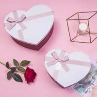 Boîte cadeau de luxe en carton rigide de haute qualité en forme de cœur pour la Saint-Valentin, personnalisable selon vos besoins