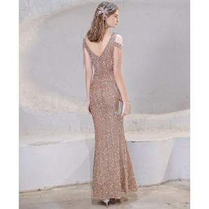 Abito da sirena per banchetti da donna abito da sera lungo fino al pavimento con nappine sottili con paillettes Sexy abito da ballo per damigella d'onore con spalle scoperte - Product Image 4