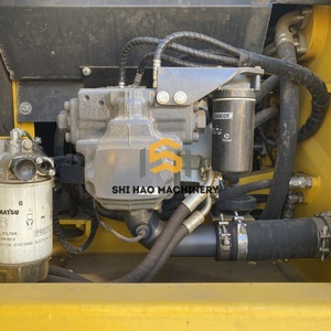 Excavatrice sur chenilles Komatsu PC220 de 22 tonnes, de haute qualité, presque neuve, peu utilisée, pour les projets de construction - Product Image 4