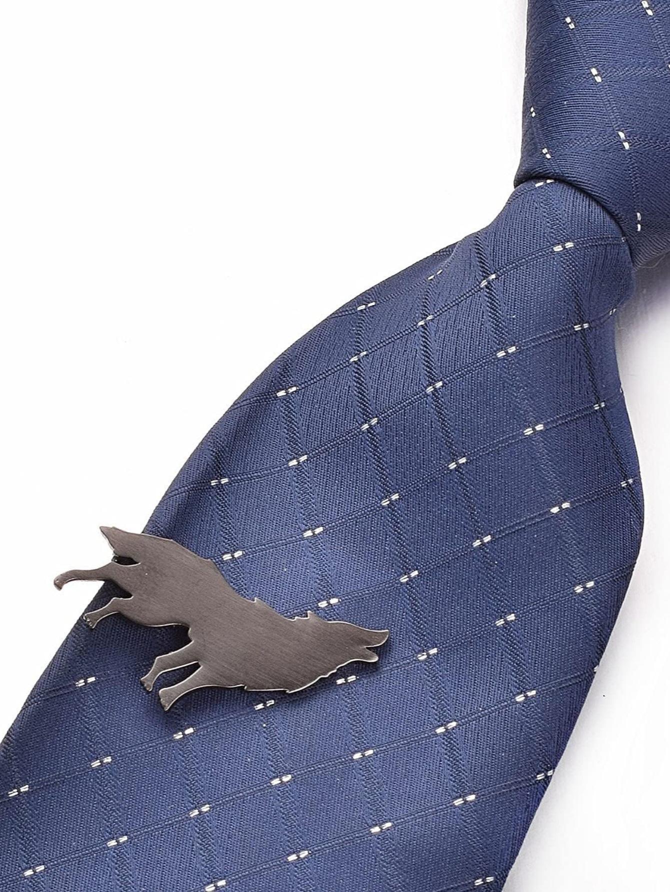 Black wolf tie clip a