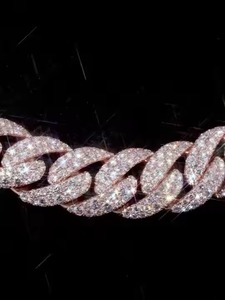 Cadena de eslabones cubanos de 14mm en plata de ley 925 con piedras de moissanita VVS chapadas en oro y rodio pasa la prueba de diamante-Juego de mosaico - Product Image 3