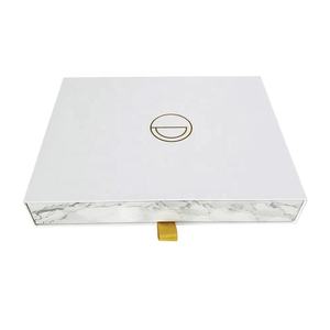 Kit <span class=keywords><strong>de</strong></span> Maquillage pour Adolescents CMYK : Design Adapté aux Besoins des Étudiants Universitaires et des Débutantes en Beauté - Product Image 6