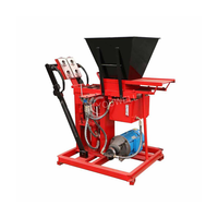 Machine de fabrication de briques en terre cuite autobloquantes, compatible avec des moules multi-formes pour pressage hydraulique direct sans frittage