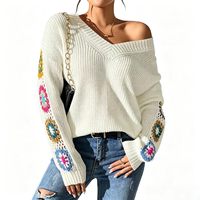Pull-over en maille décontracté respirant en polyester pour femme, tricoté à la machine, à manches évasées, col en V ample, motif floral crocheté, collection automne 2026