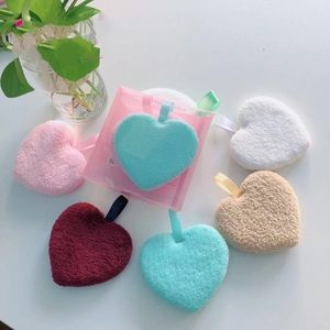 Polvo de limpieza facial al por mayor, paño de hojaldre, toallas desmaquillantes en forma de corazón, hojaldre de polvo con asa - Product Image 1