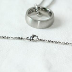 Chaîne de pull classique polyvalente Aliexpress <span class=keywords><strong>Shein</strong></span>, <span class=keywords><strong>perle</strong></span>, pendentif anneau simple, <span class=keywords><strong>collier</strong></span> en acier inoxydable indispensable pour les tendances - Product Image 5