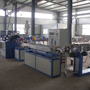 Ligne de production de tuyaux souples en PVC pour le jardin, extrudeuse de tubes flexibles en plastique, machine de fabrication de tuyaux renforcés de fibres de PVC - Product Image 1