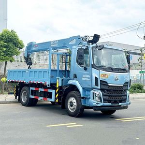 Camion-grue Dongfeng M3 4*2 avec grue télescopique de 8 tonnes, carrosserie flexible, idéal pour le transport sur de courtes distances - Product Image 6