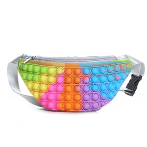 Mayorista Verano Niños Pop Silicona Riñonera Niños Niñas Pequeñas Lindo Arco Iris Riñonera Crossbody Monedero - Product Image 1