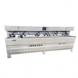 Machine de thermoformage et de laminage CNC sans commande manuelle pour poignées de type C à coins arrondis - Product Image 1