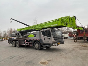 Grue d'occasion Zoomlion ZTC250A5-3 de 25 tonnes bien entretenue, composants d'origine, levage efficace pour travaux lourds - Product Image 2