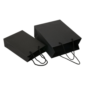 Sacchetti di Carta Nera Personalizzati con Logo Stampato, Borse di Carta per Shopping 250gsm, Confezioni di Lusso per Abbigliamento e Regali - Product Image 6