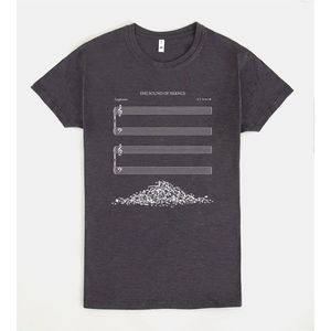 Camiseta The Sound Of Silence, diseño de notas musicales en gris oscuro, ajuste unisex - Product Image 1