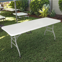 Table pliante extérieure et intérieure en plastique de 180cm avec cadre en métal Article promotionnel